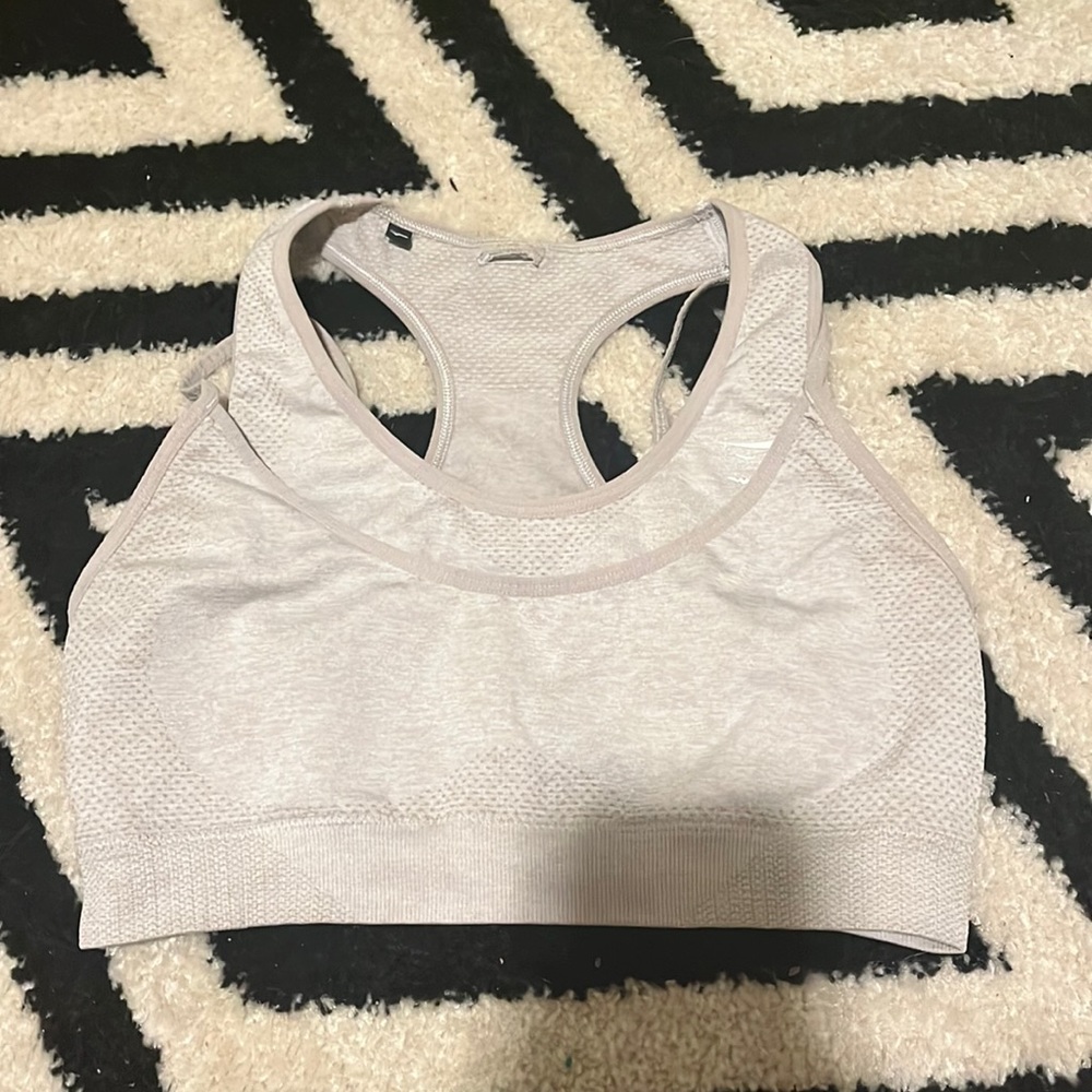sports bra